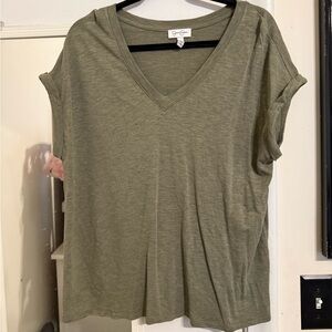 Jessica Simpson Sage V-Neck Short Sleeve Top
